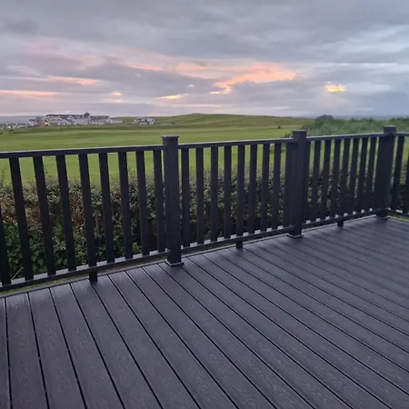 9 Tullan Strand, Holiday home *